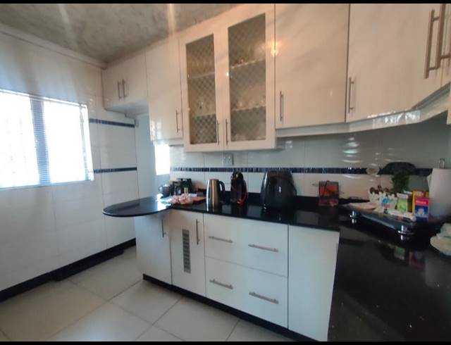 3 BEDROOM HOUSE FOR SALE IN MONTFORD
